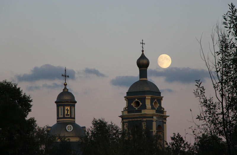 Супер-Луна и храм 7 сентября 2014 ©  abc2home.ru by Sergey Ov